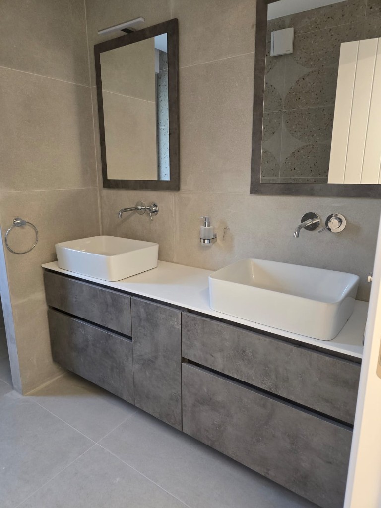 APARTMENT IN ANO GLYFADA — photo 6
