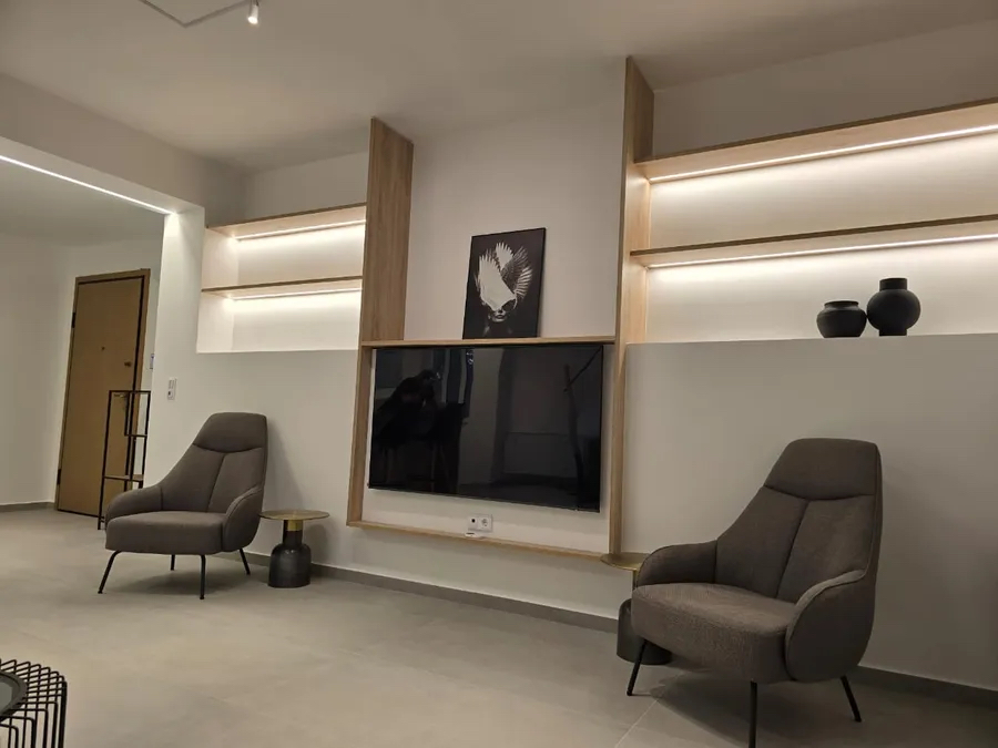 APARTMENT IN CENTRE GLYFADA — photo 1